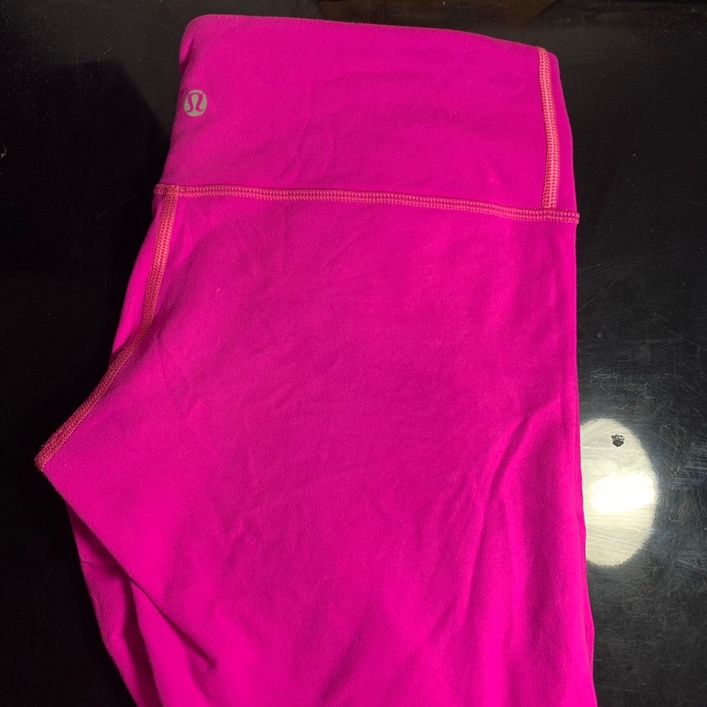 Lulu lemon size 6 cropped reversible leggings!